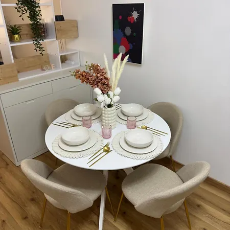 Bethel House شقة فندقية غاردوني ريفييرا