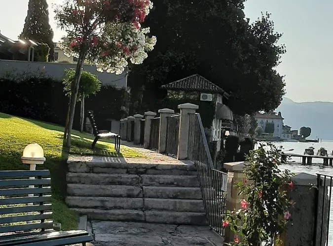 Bethel House Ξενοδοχείο με διαμερίσματα Gardone Riviera