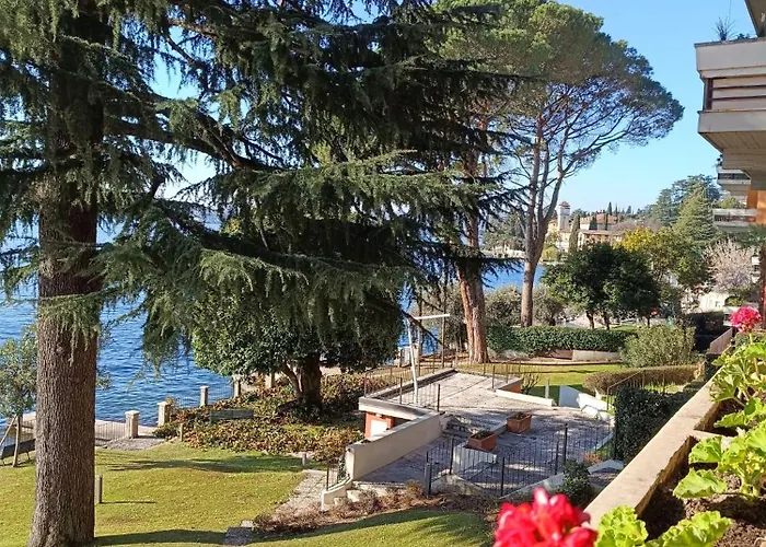 Ξενοδοχείο με διαμερίσματα Bethel House Gardone Riviera